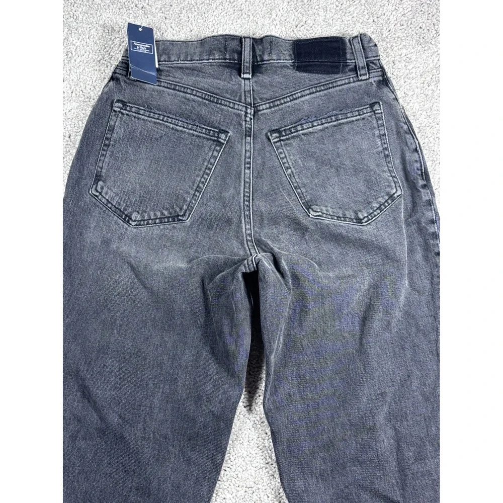 Abercrombie & Fitch style straight